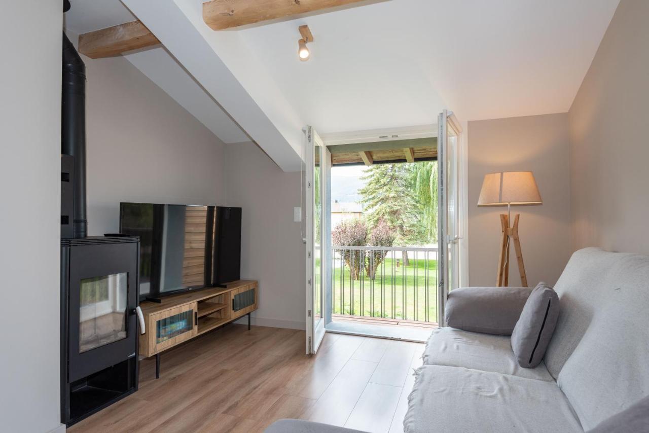 New Construction Penthouse With Pool And Wifi Apartamento Osséja Exterior foto